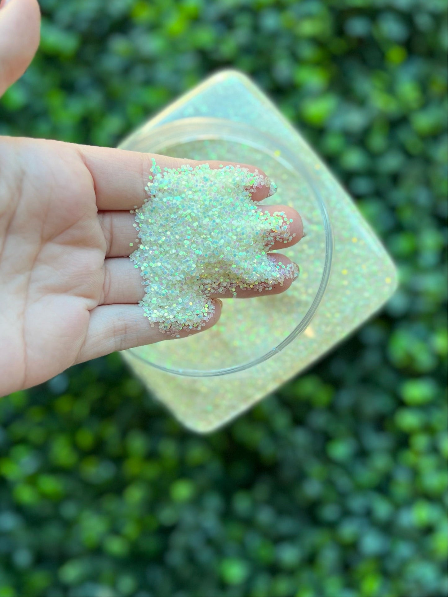 FIONA- Fine Glow Glitter