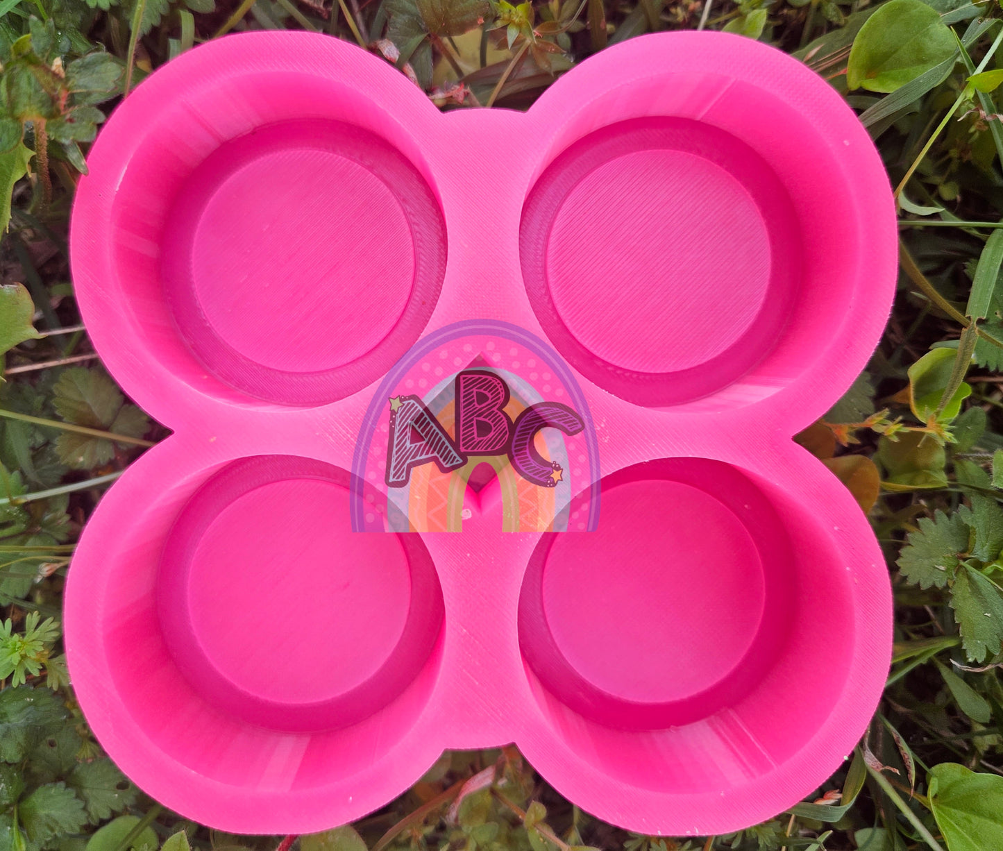 4 cavity 2in Circle 1.5 center