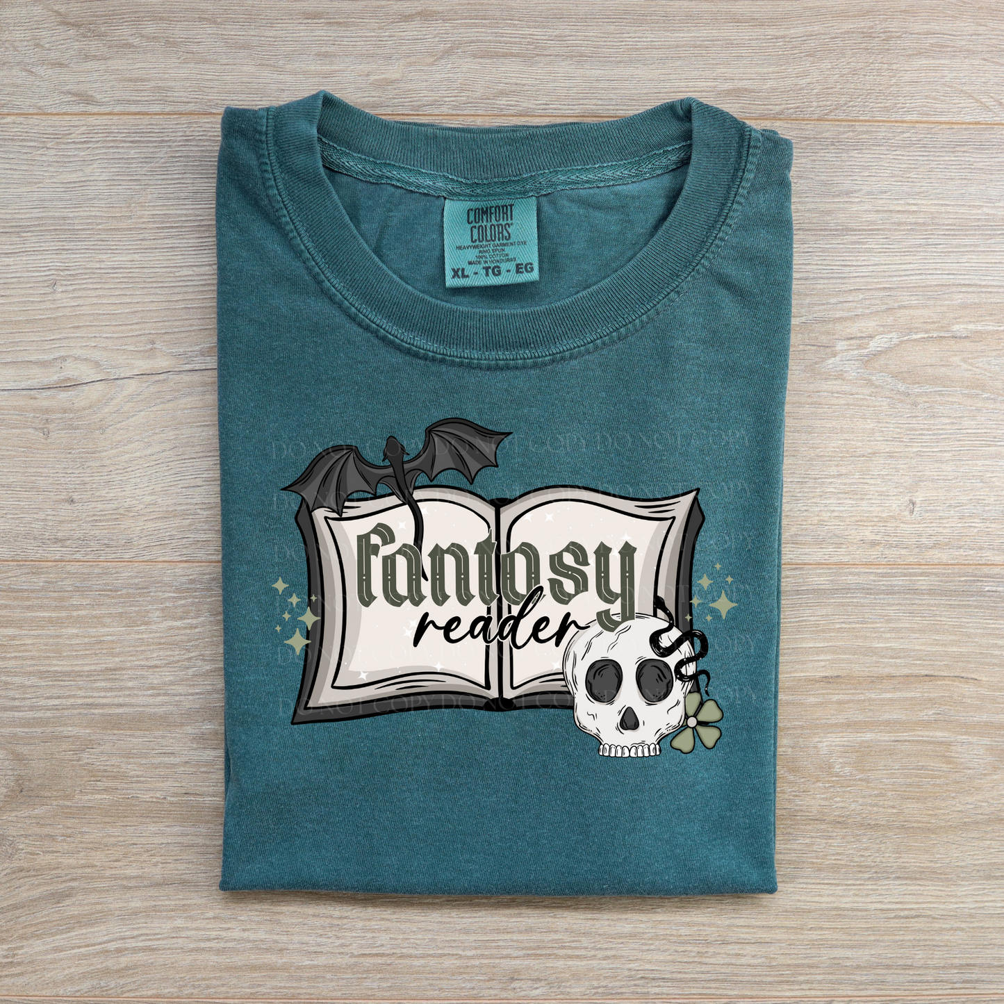 FANTASY READER TEE