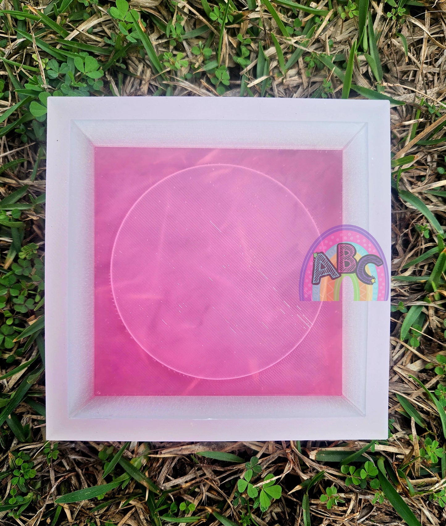 Square with 3in circle