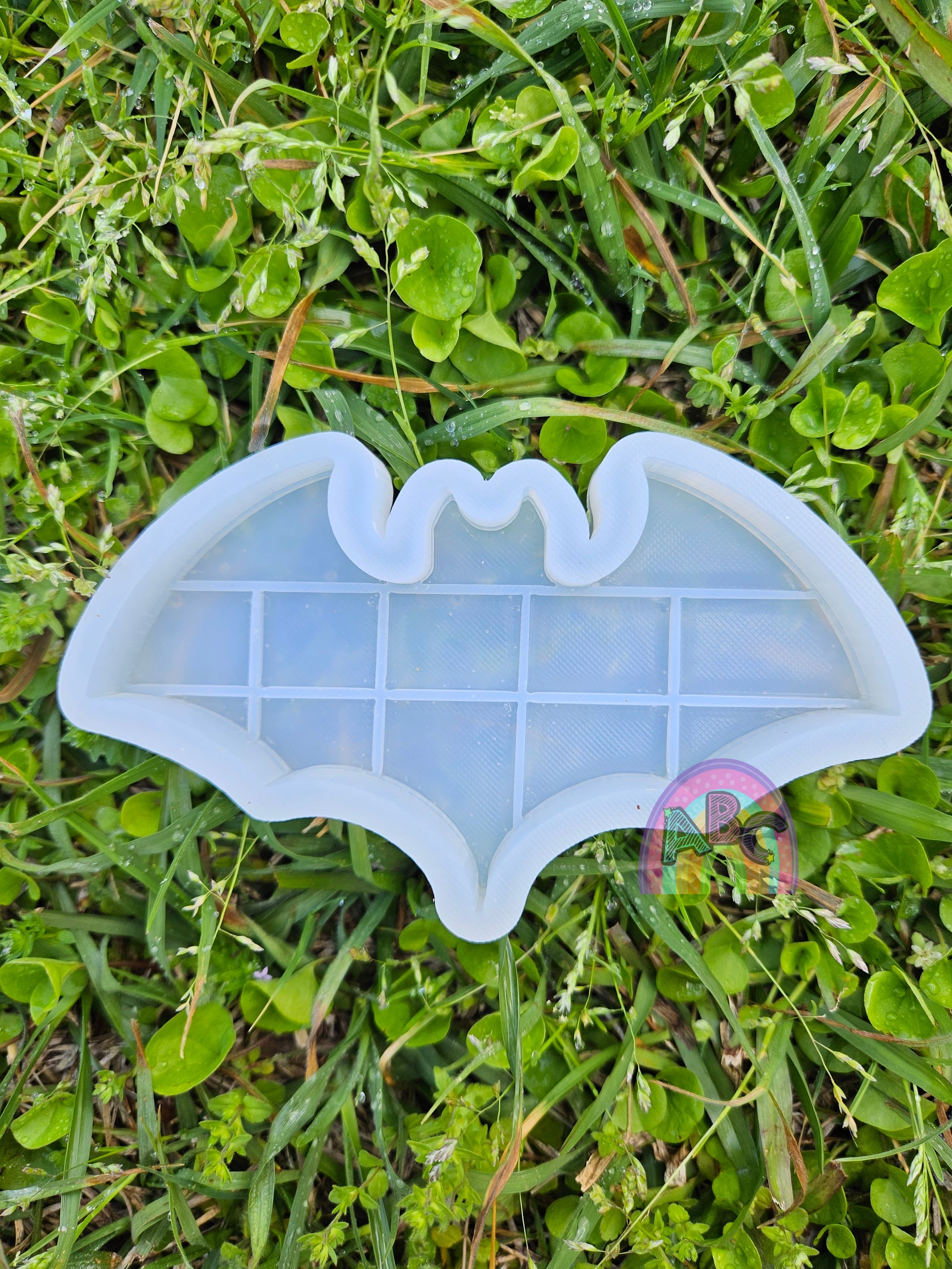 Bat Wax Melt snap bar mold